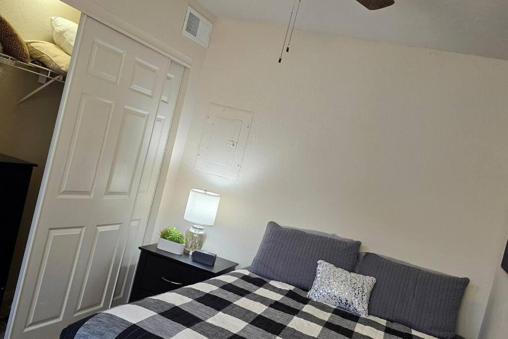 Cozy Updated Cove Of Heaven, 5Mins To Lake Hefner! Oklahoma City Ngoại thất bức ảnh